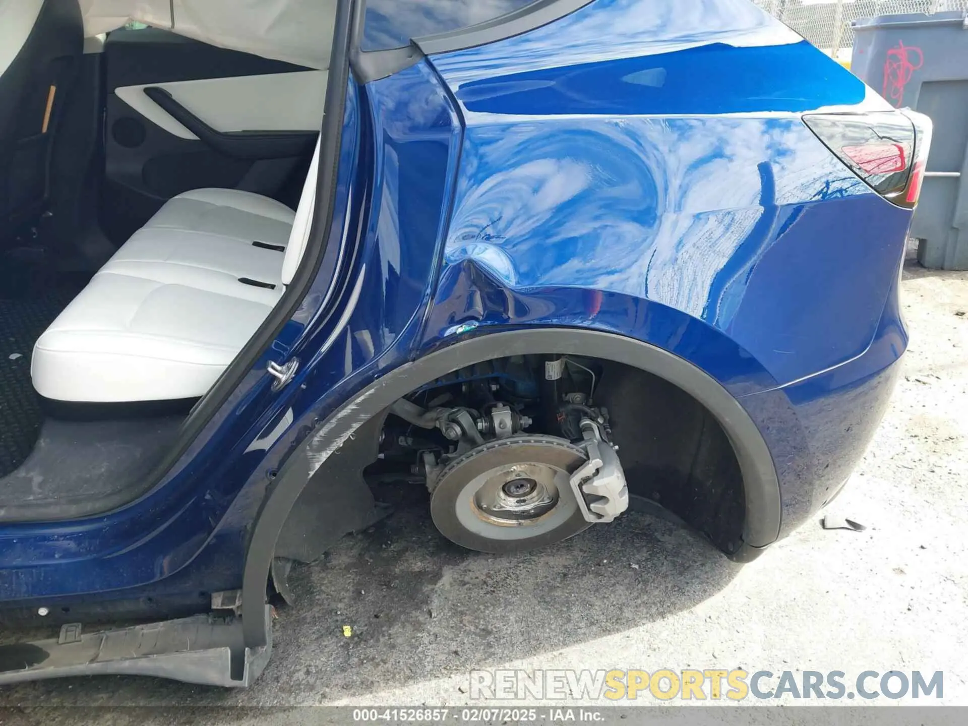 6 fotografías del automóvil dañado 7SAYGDEE6NF318372 TESLA MODEL Y 2022