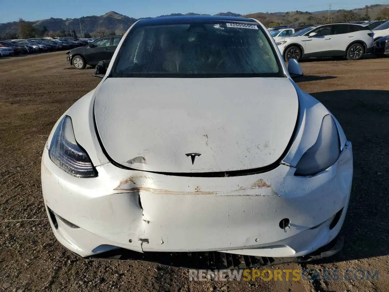 5 fotografías del automóvil dañado 7SAYGDEE6NF330165 TESLA MODEL Y 2022