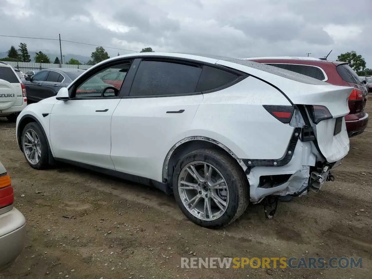 2 fotografías del automóvil dañado 7SAYGDEE6NF358063 TESLA MODEL Y 2022