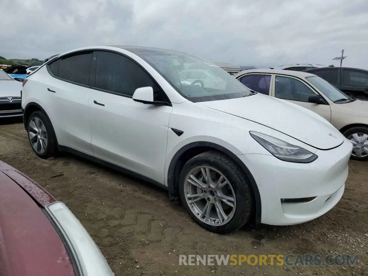 4 fotografías del automóvil dañado 7SAYGDEE6NF358063 TESLA MODEL Y 2022
