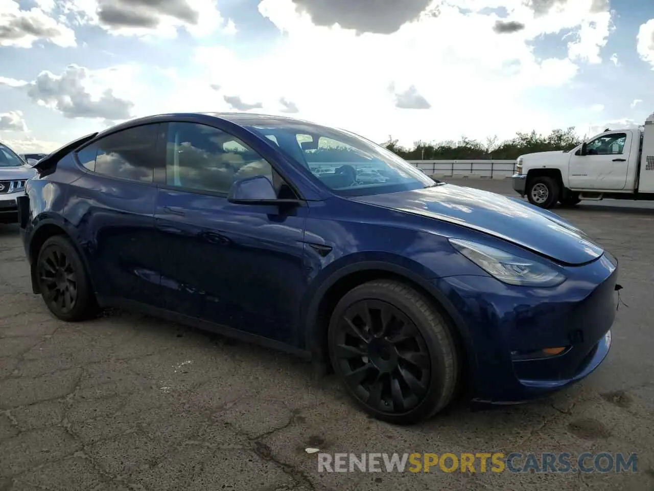 4 fotografías del automóvil dañado 7SAYGDEE6NF386736 TESLA MODEL Y 2022