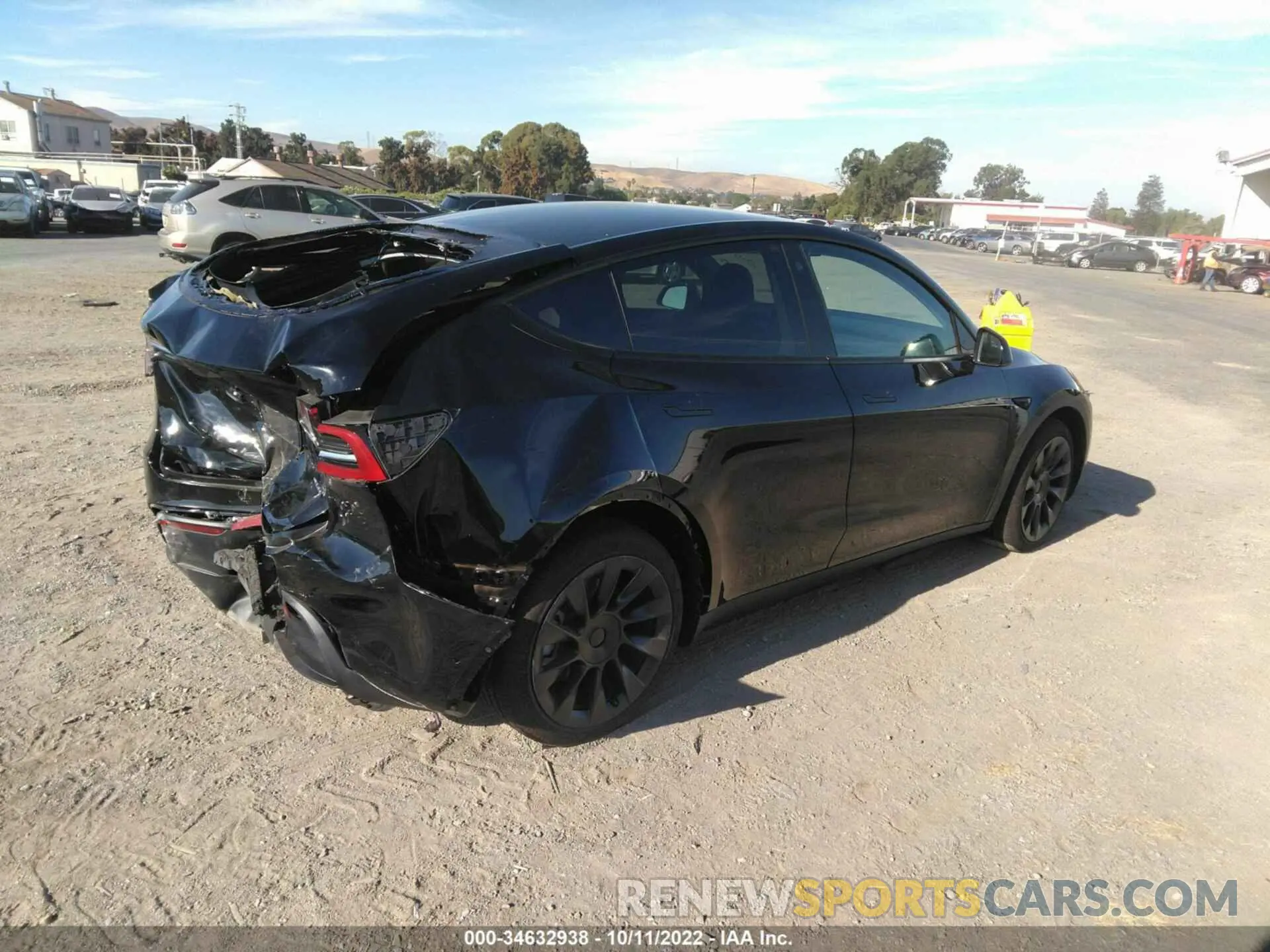 4 fotografías del automóvil dañado 7SAYGDEE6NF450757 TESLA MODEL Y 2022