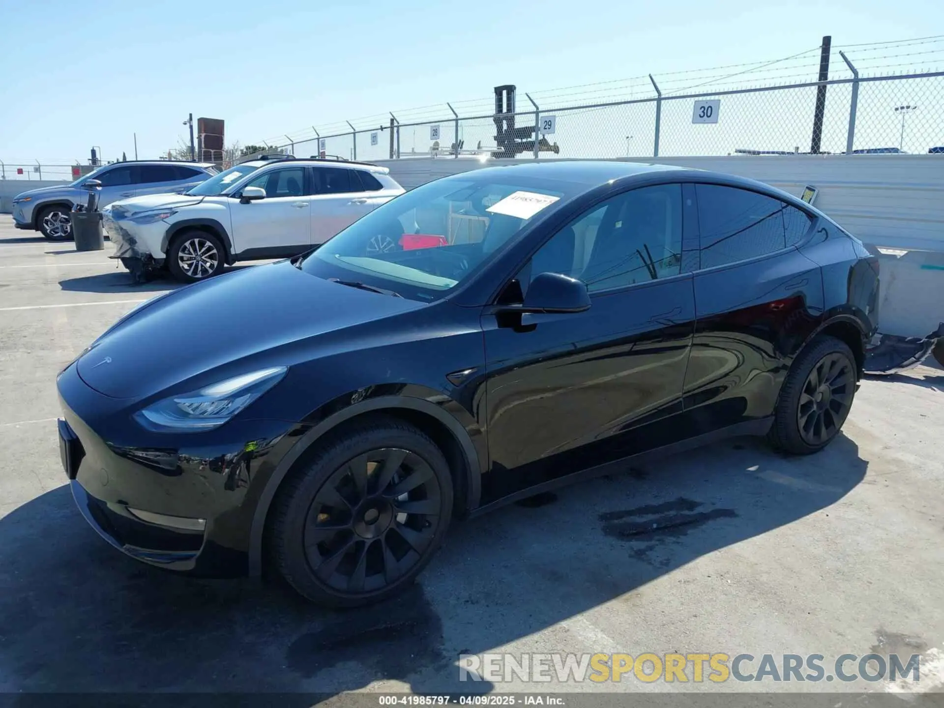 2 fotografías del automóvil dañado 7SAYGDEE6NF480471 TESLA MODEL Y 2022