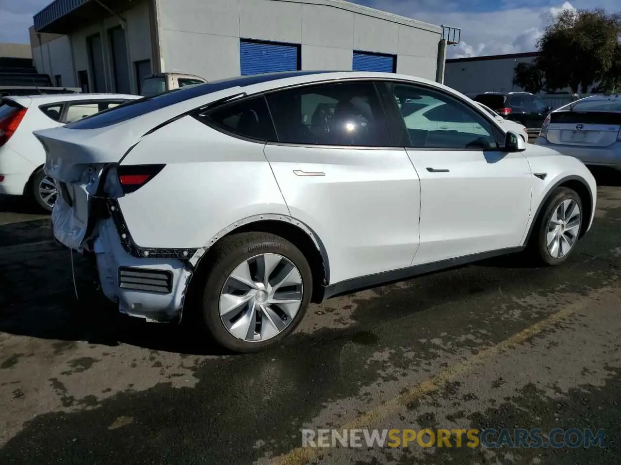 3 fotografías del automóvil dañado 7SAYGDEE6NF567500 TESLA MODEL Y 2022