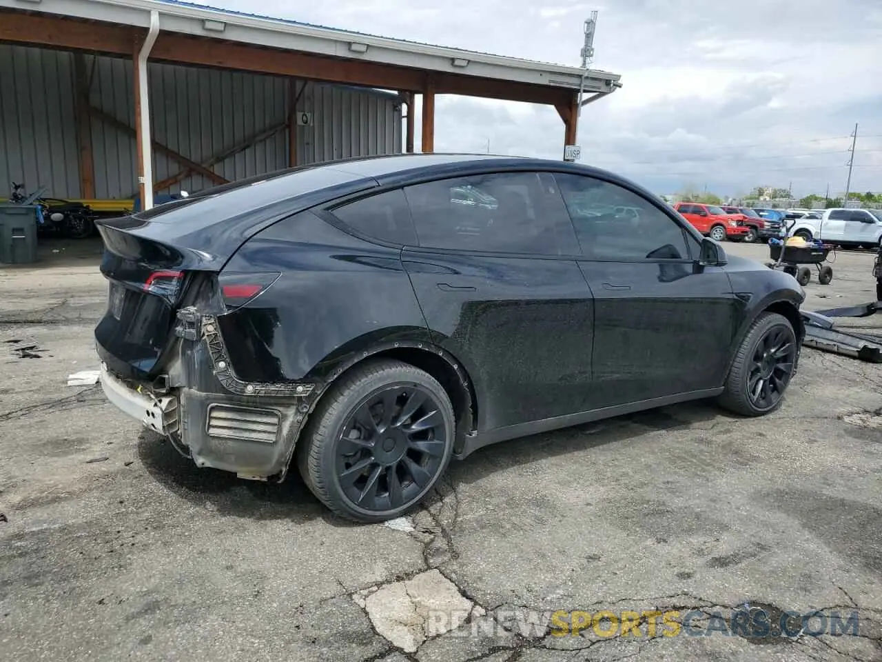 3 fotografías del automóvil dañado 7SAYGDEE7NA014402 TESLA MODEL Y 2022