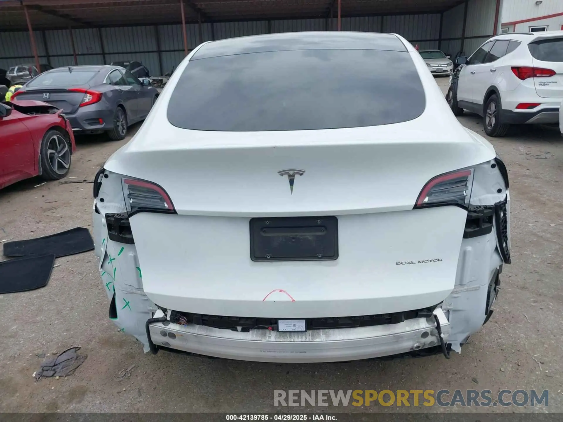 15 fotografías del automóvil dañado 7SAYGDEE7NF310555 TESLA MODEL Y 2022