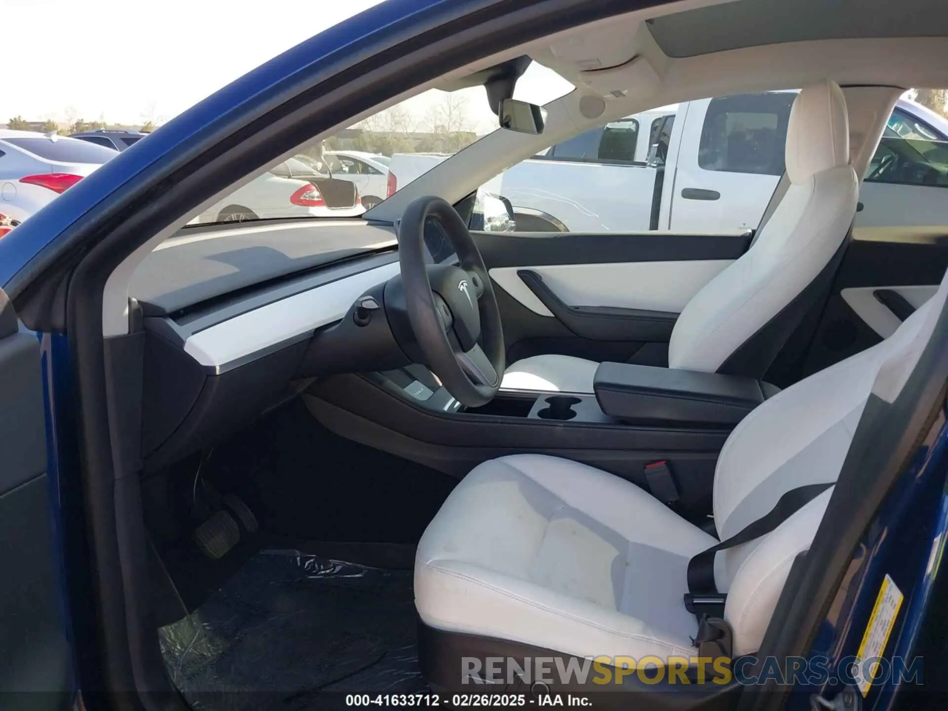 5 fotografías del automóvil dañado 7SAYGDEE7NF312239 TESLA MODEL Y 2022