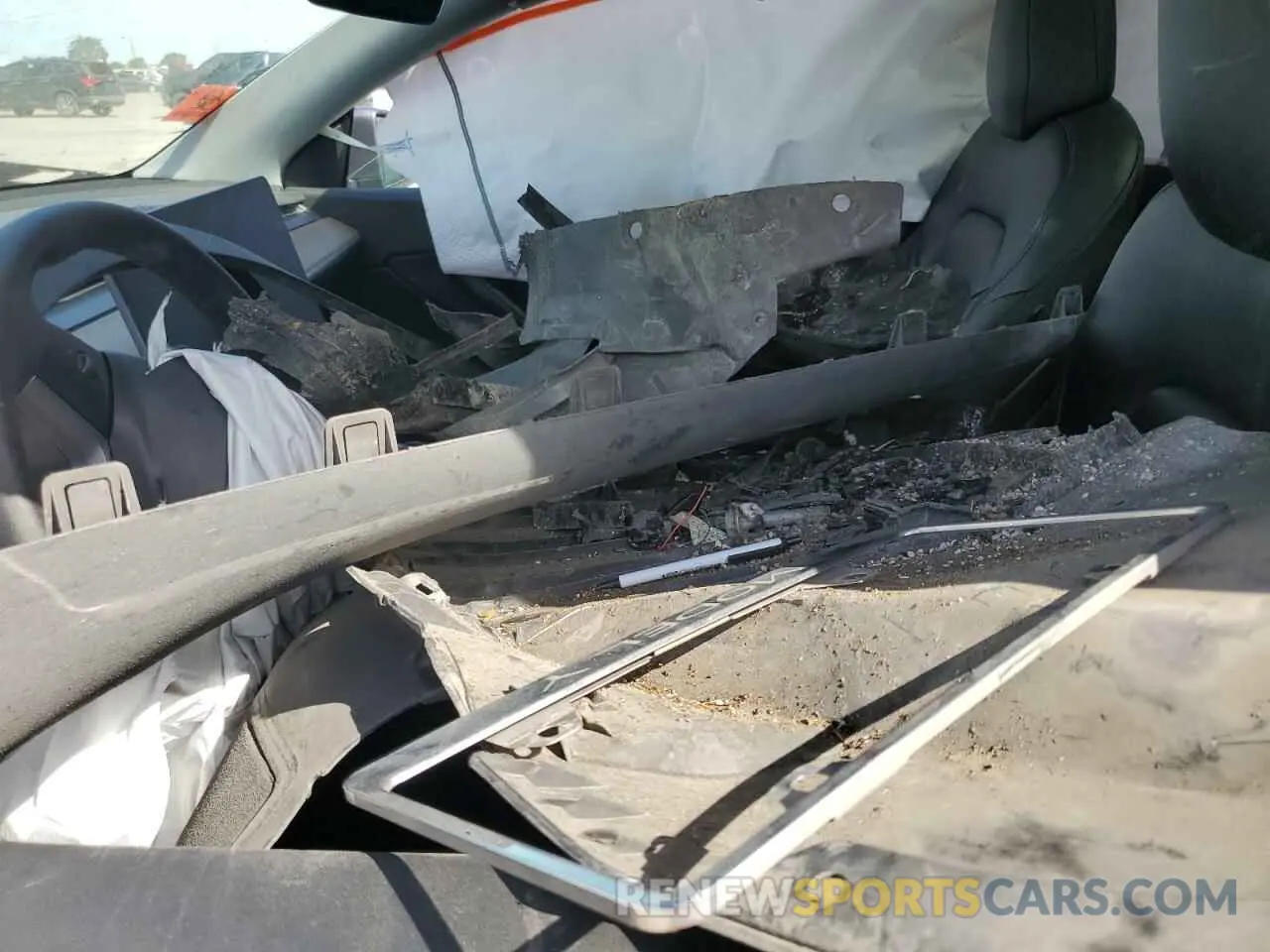 7 fotografías del automóvil dañado 7SAYGDEE7NF351669 TESLA MODEL Y 2022