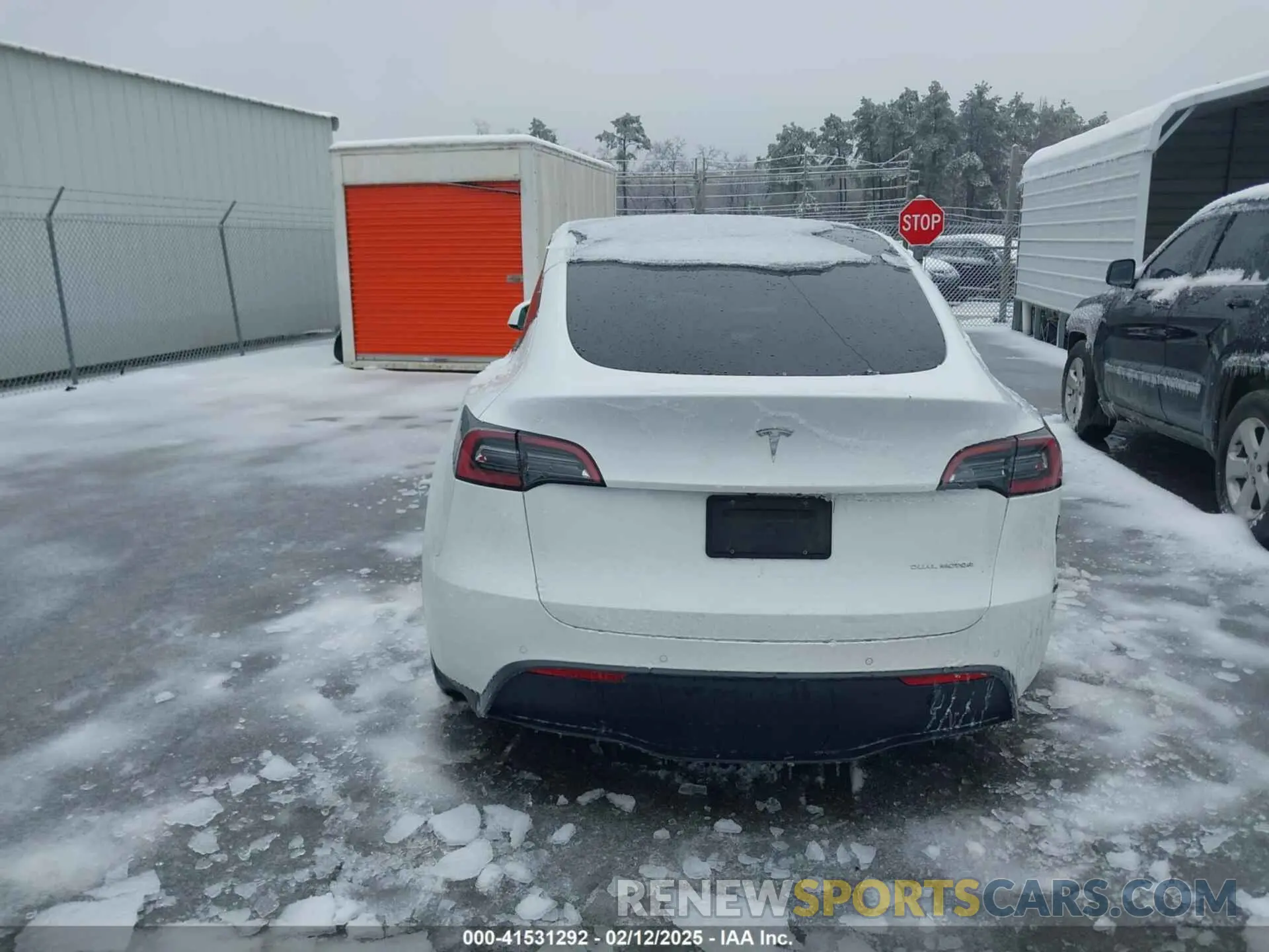 15 fotografías del automóvil dañado 7SAYGDEE7NF367810 TESLA MODEL Y 2022
