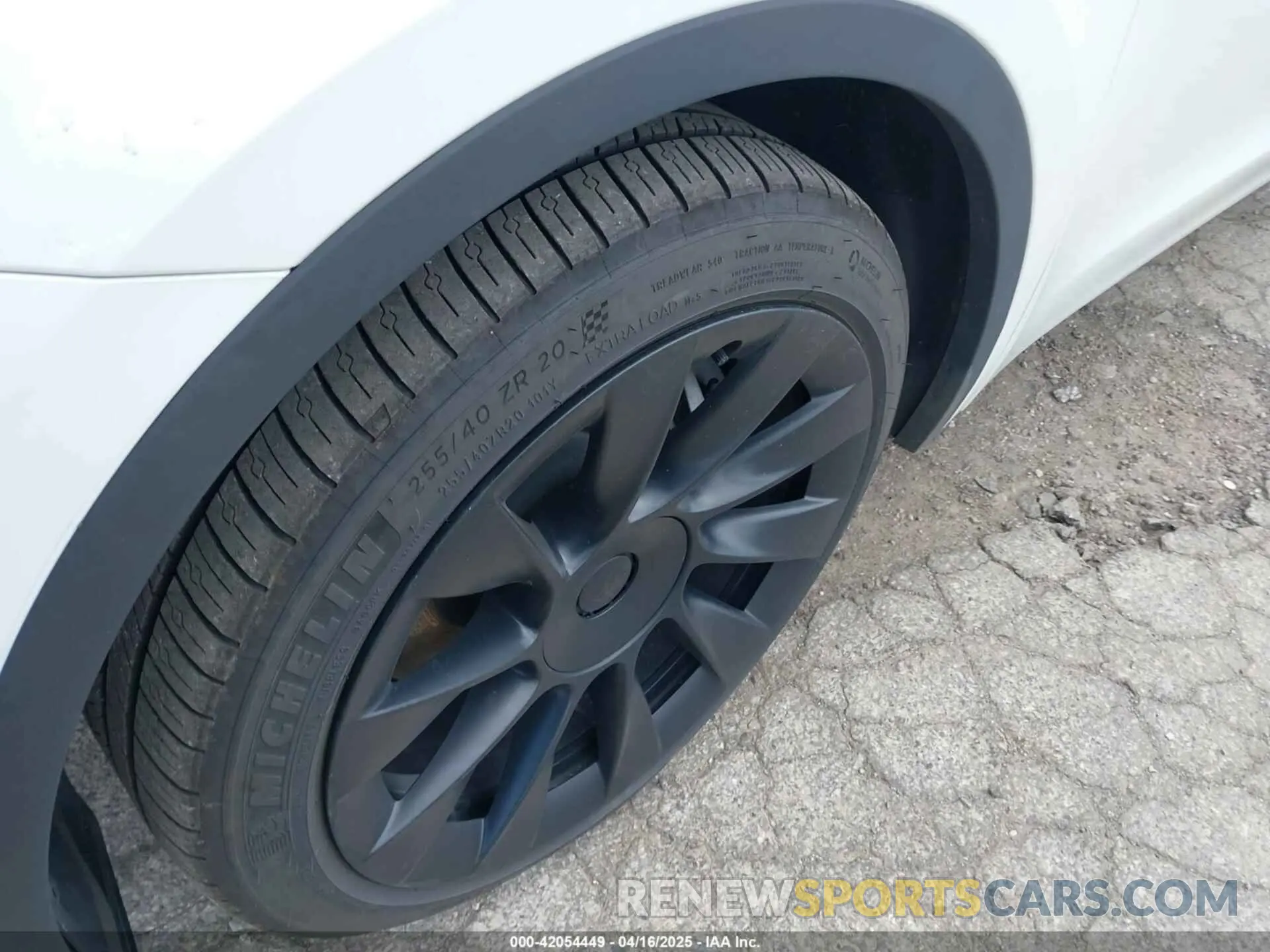 11 fotografías del automóvil dañado 7SAYGDEE7NF385207 TESLA MODEL Y 2022