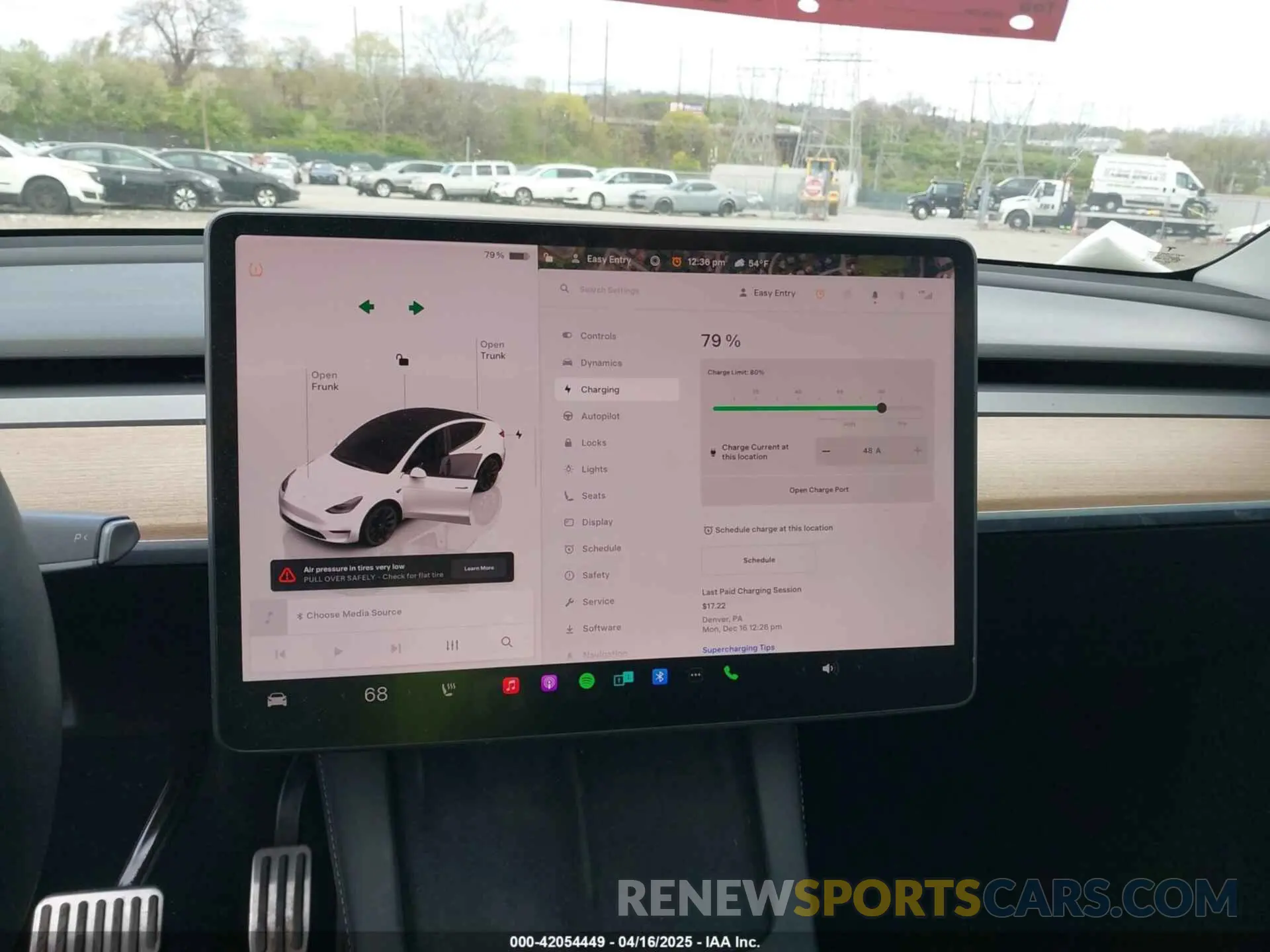 18 fotografías del automóvil dañado 7SAYGDEE7NF385207 TESLA MODEL Y 2022