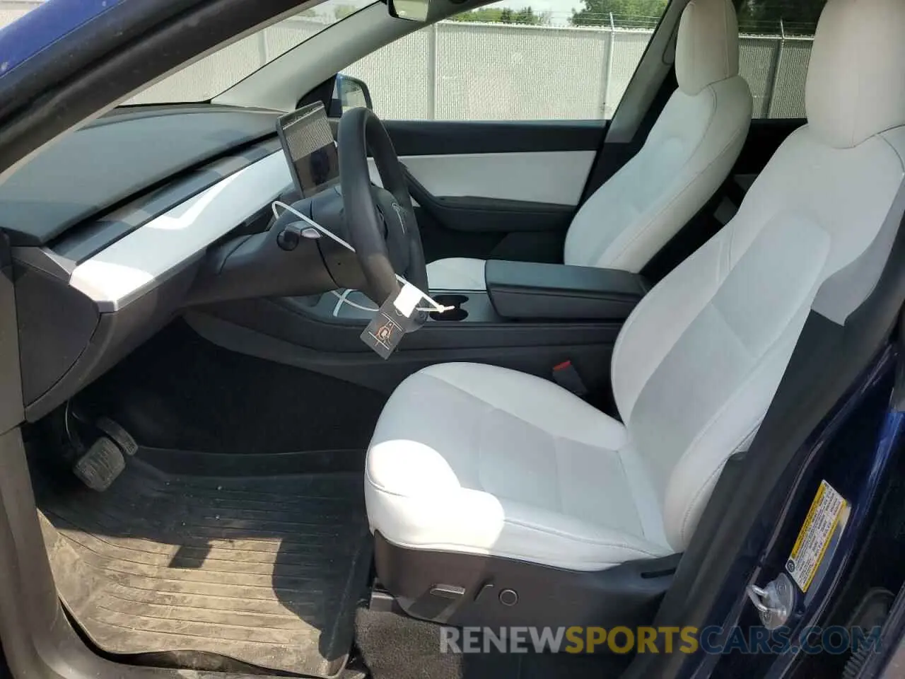 7 fotografías del automóvil dañado 7SAYGDEE7NF436897 TESLA MODEL Y 2022