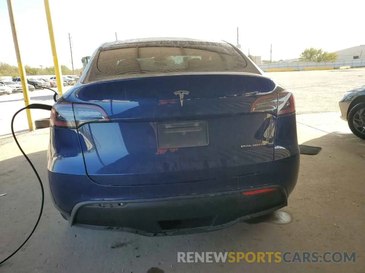 6 fotografías del automóvil dañado 7SAYGDEE7NF480656 TESLA MODEL Y 2022