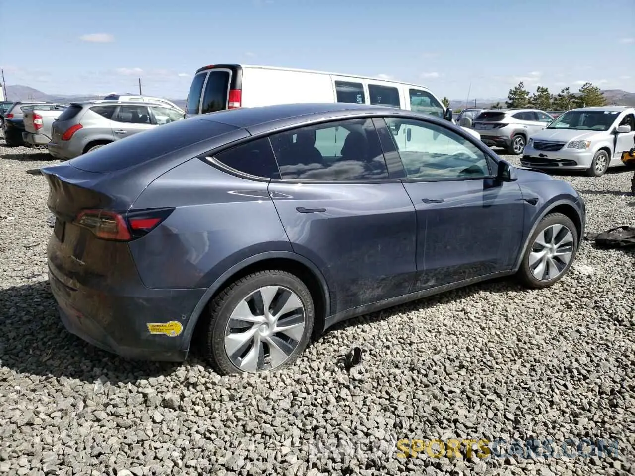 3 fotografías del automóvil dañado 7SAYGDEE8NF323945 TESLA MODEL Y 2022