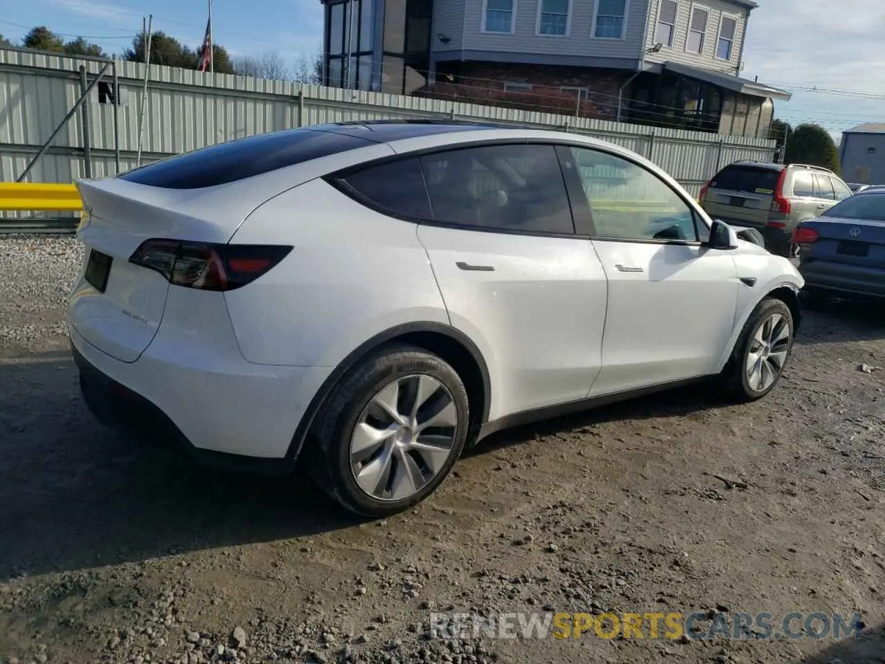 3 fotografías del automóvil dañado 7SAYGDEE8NF435001 TESLA MODEL Y 2022