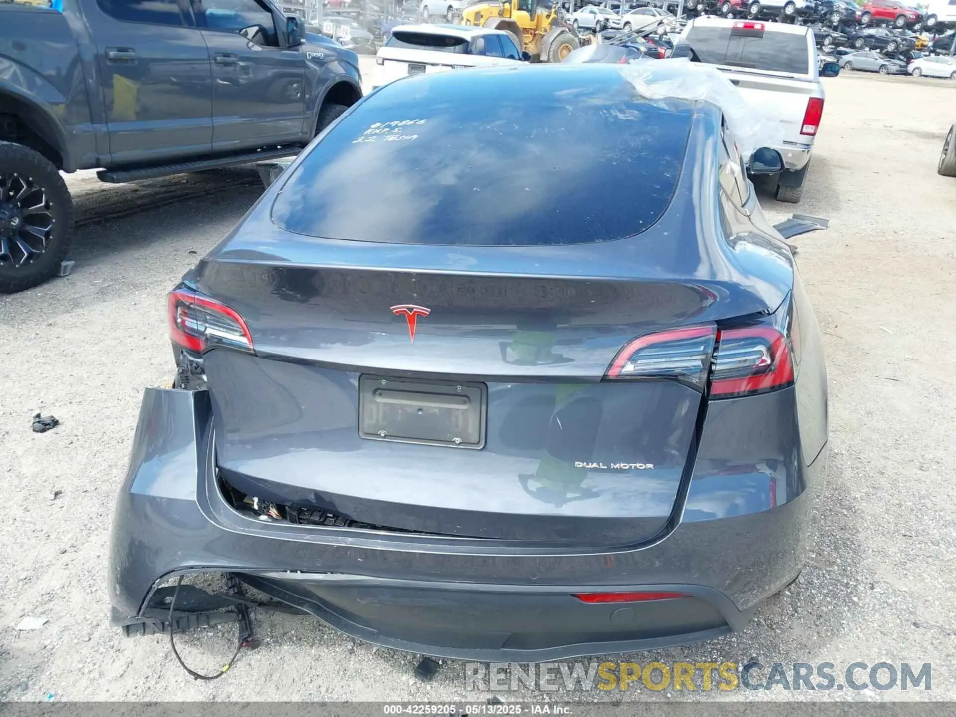 15 fotografías del automóvil dañado 7SAYGDEE8NF443194 TESLA MODEL Y 2022