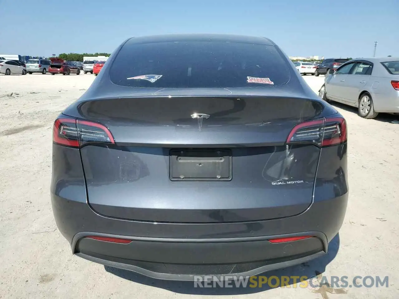 6 fotografías del automóvil dañado 7SAYGDEE8NF481007 TESLA MODEL Y 2022