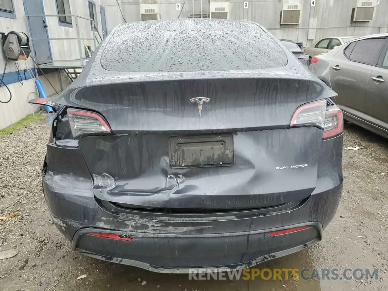 6 fotografías del automóvil dañado 7SAYGDEE8NF555915 TESLA MODEL Y 2022