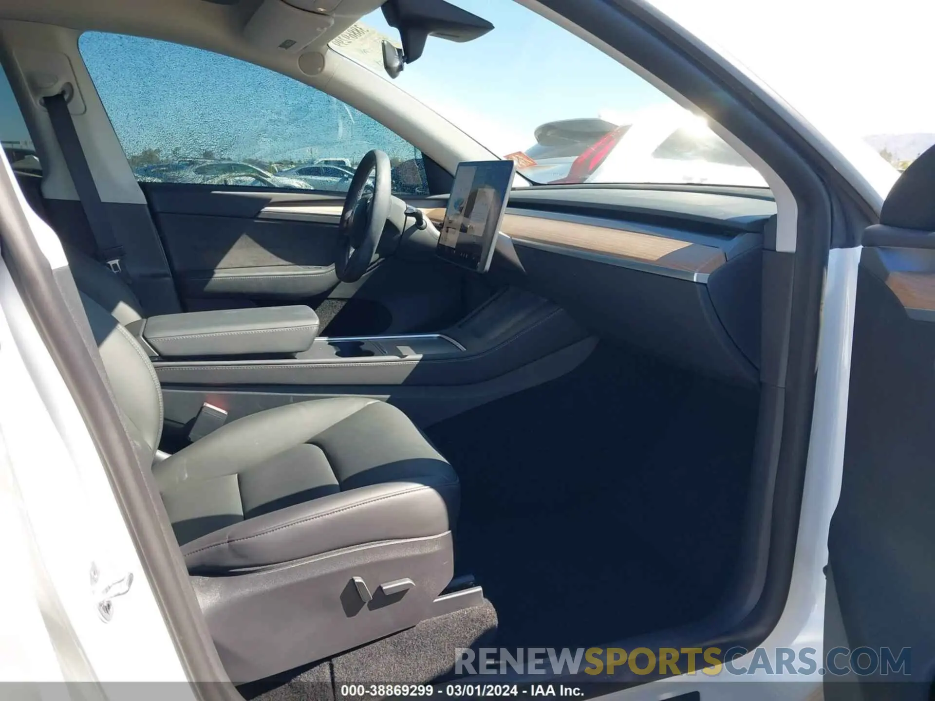 5 fotografías del automóvil dañado 7SAYGDEE9NA015552 TESLA MODEL Y 2022