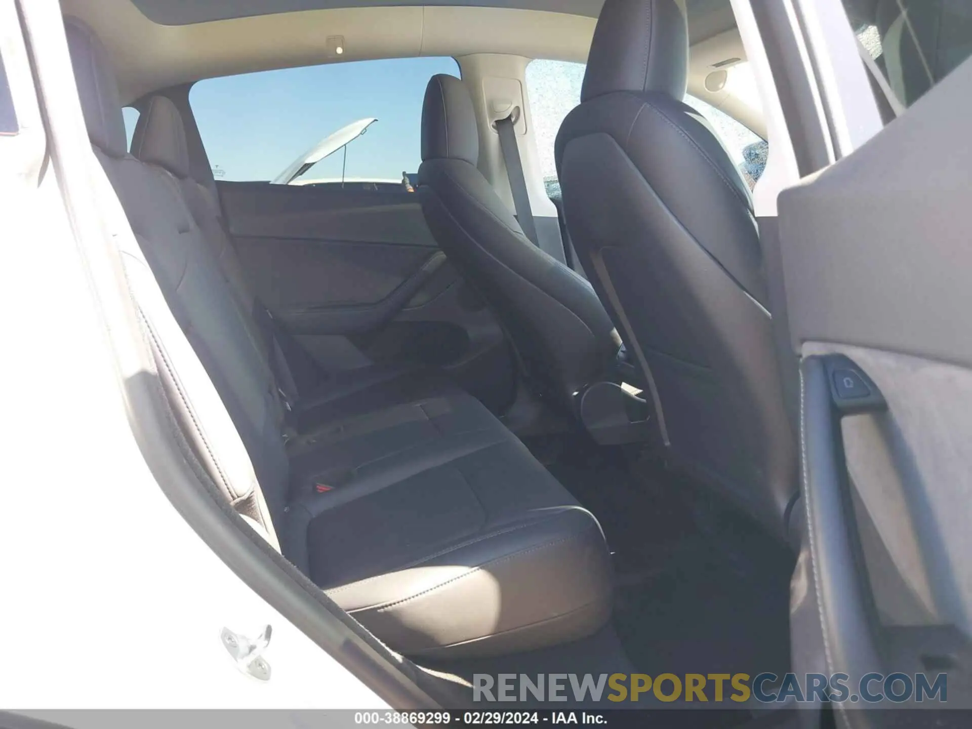 8 fotografías del automóvil dañado 7SAYGDEE9NA015552 TESLA MODEL Y 2022
