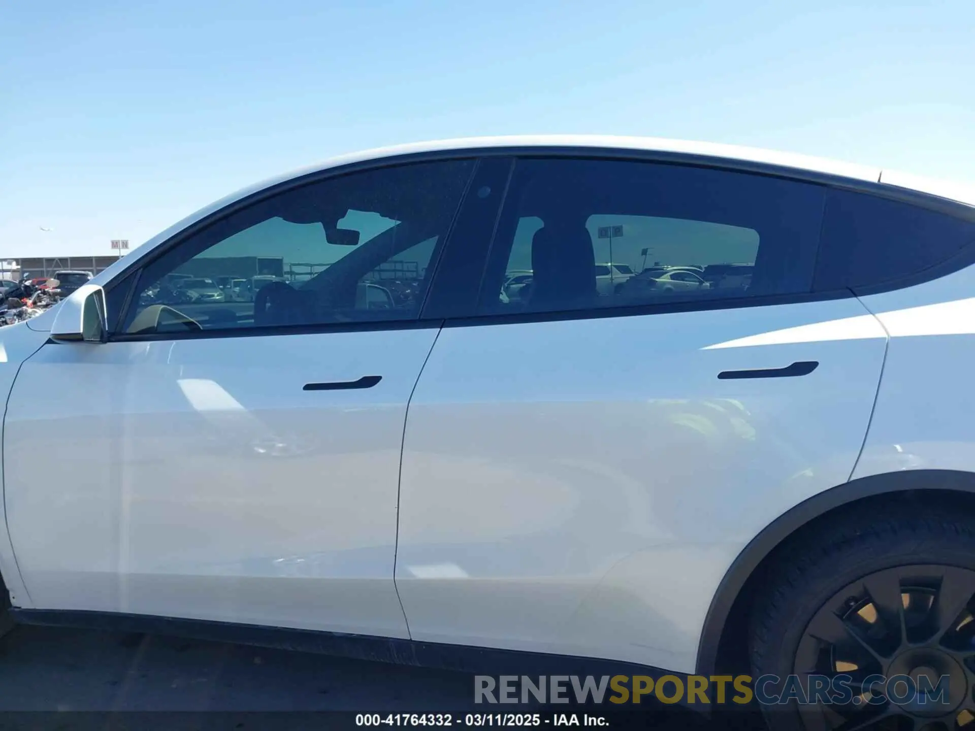 13 fotografías del automóvil dañado 7SAYGDEE9NA017284 TESLA MODEL Y 2022