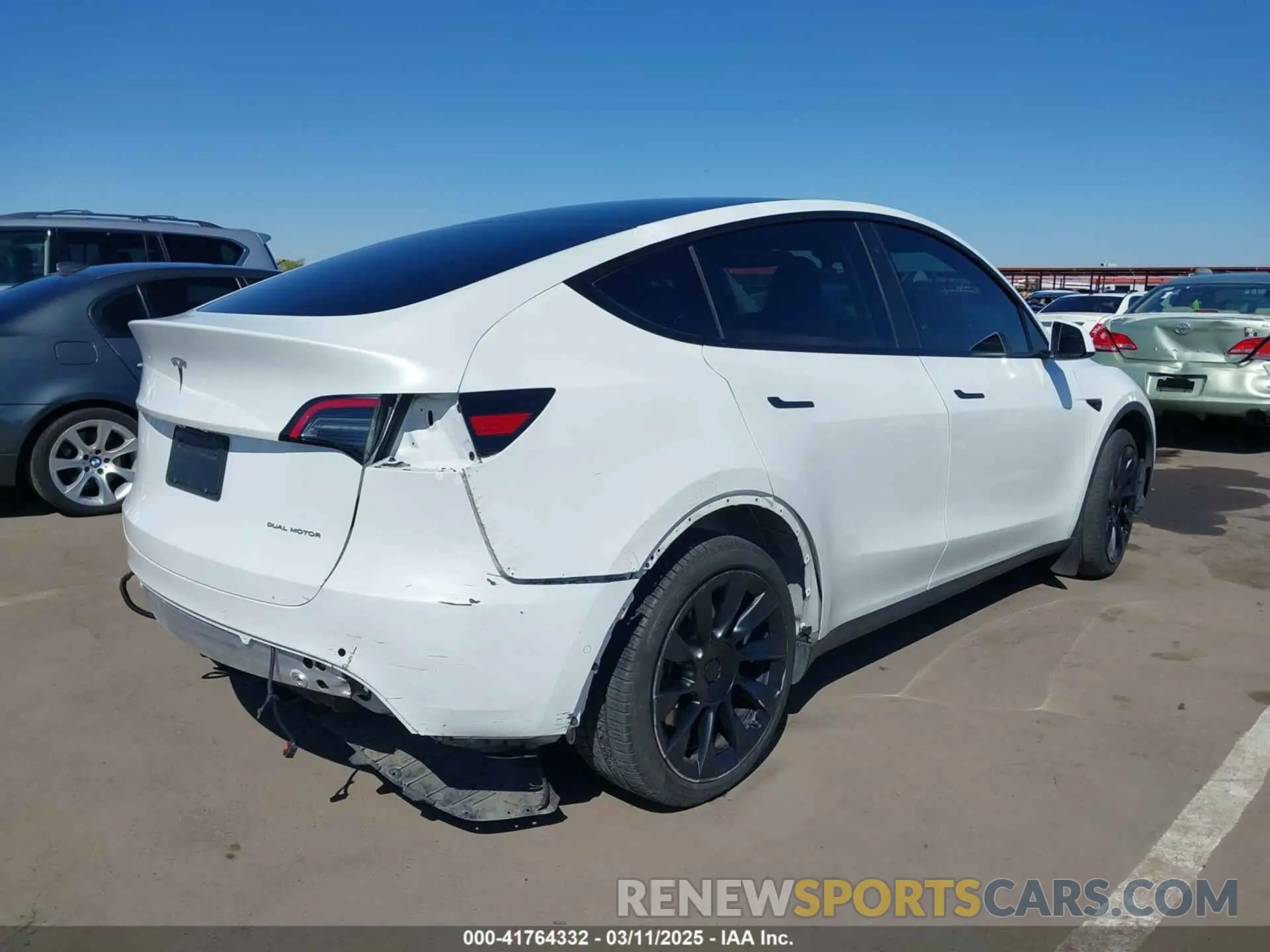 4 fotografías del automóvil dañado 7SAYGDEE9NA017284 TESLA MODEL Y 2022