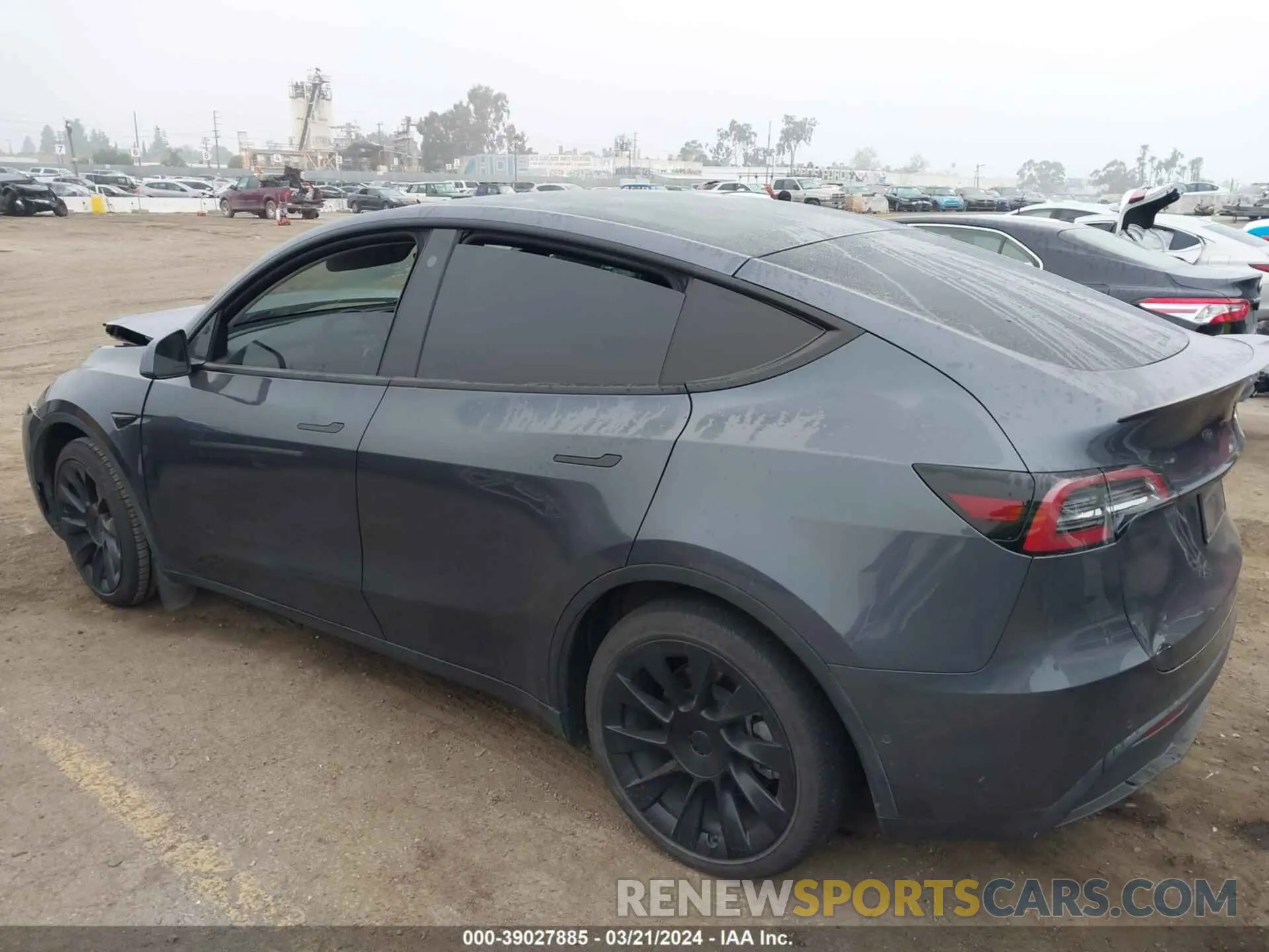 3 fotografías del automóvil dañado 7SAYGDEE9NF307513 TESLA MODEL Y 2022