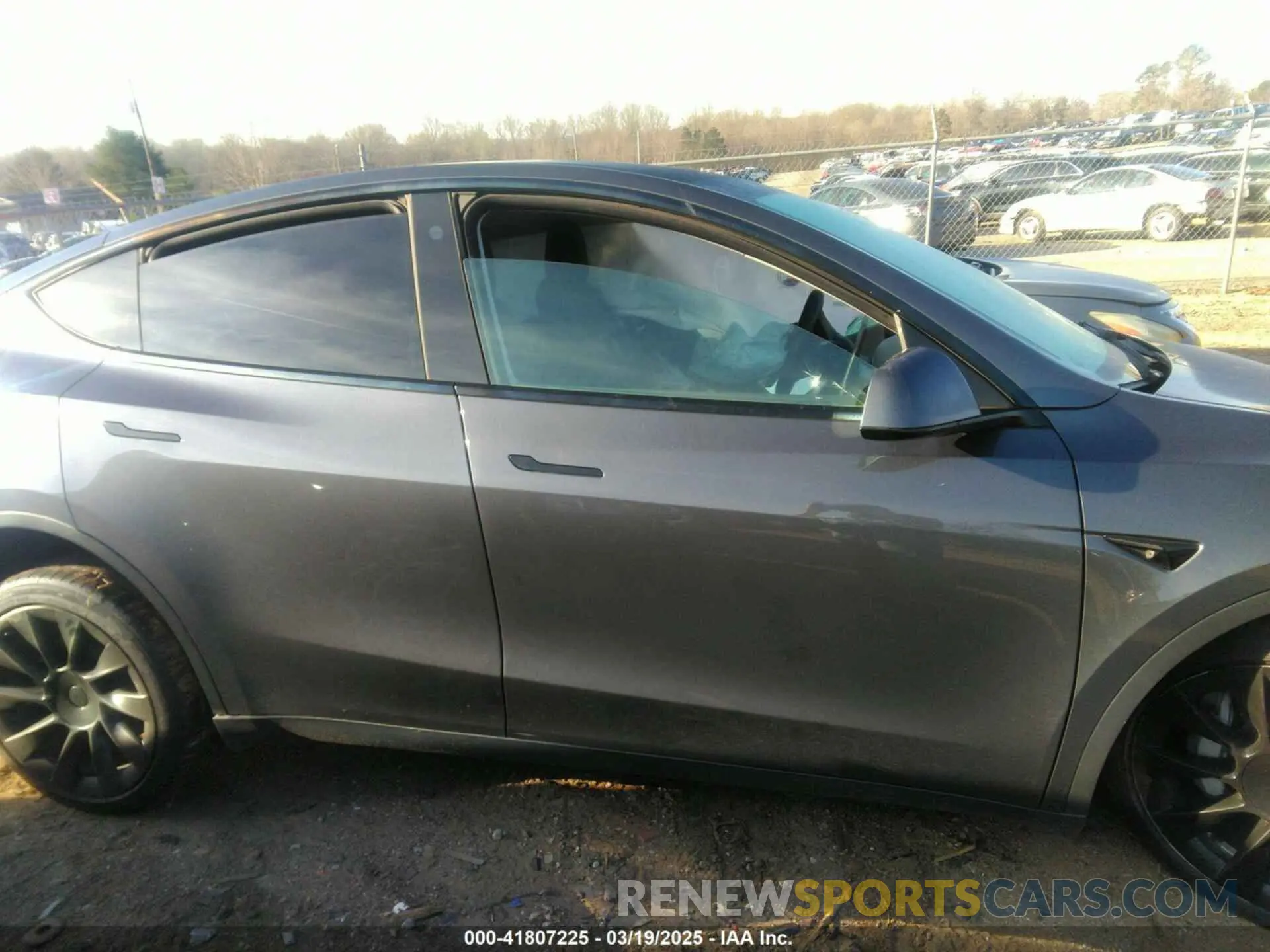 12 fotografías del automóvil dañado 7SAYGDEE9NF424928 TESLA MODEL Y 2022