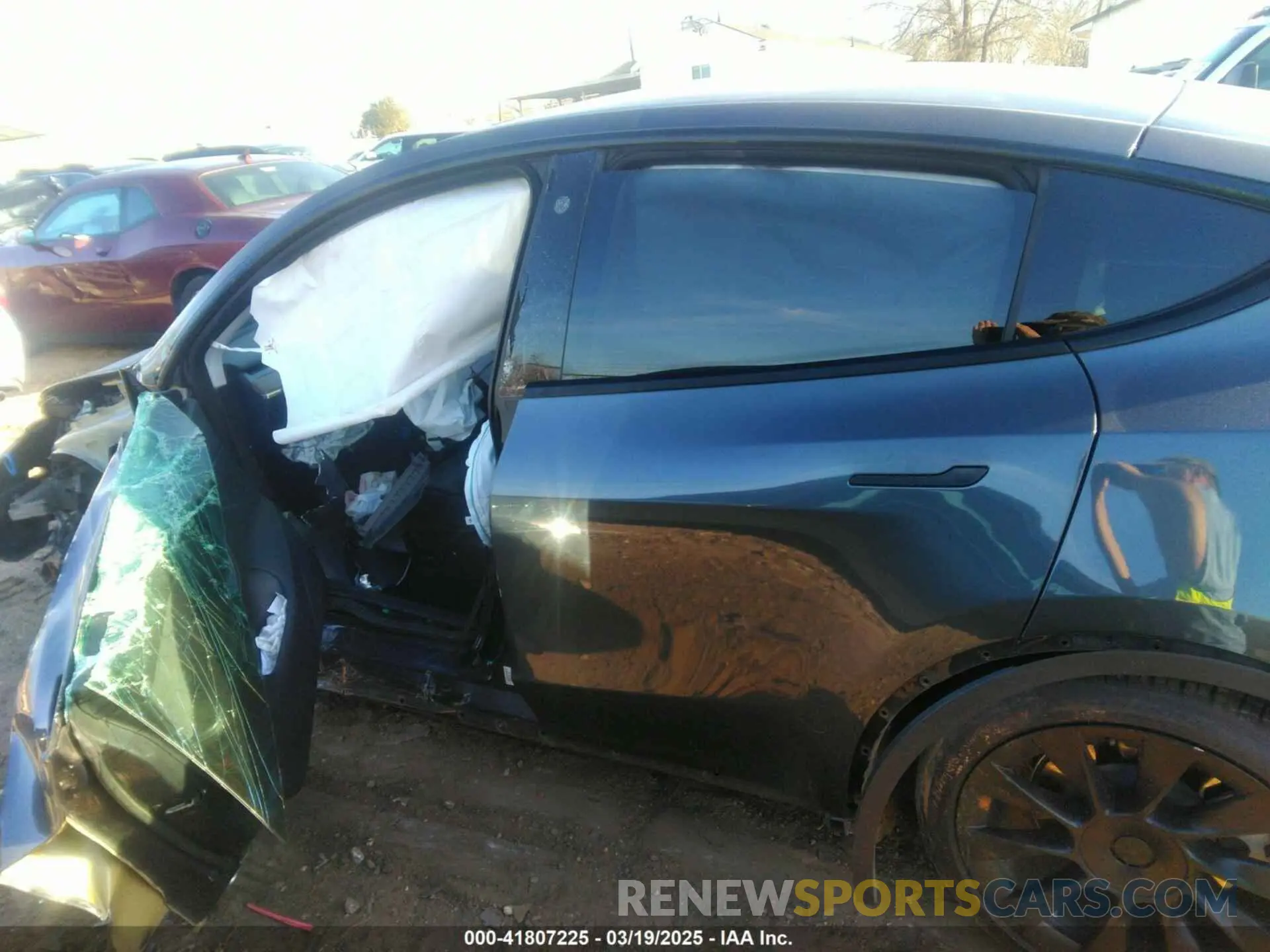 13 fotografías del automóvil dañado 7SAYGDEE9NF424928 TESLA MODEL Y 2022