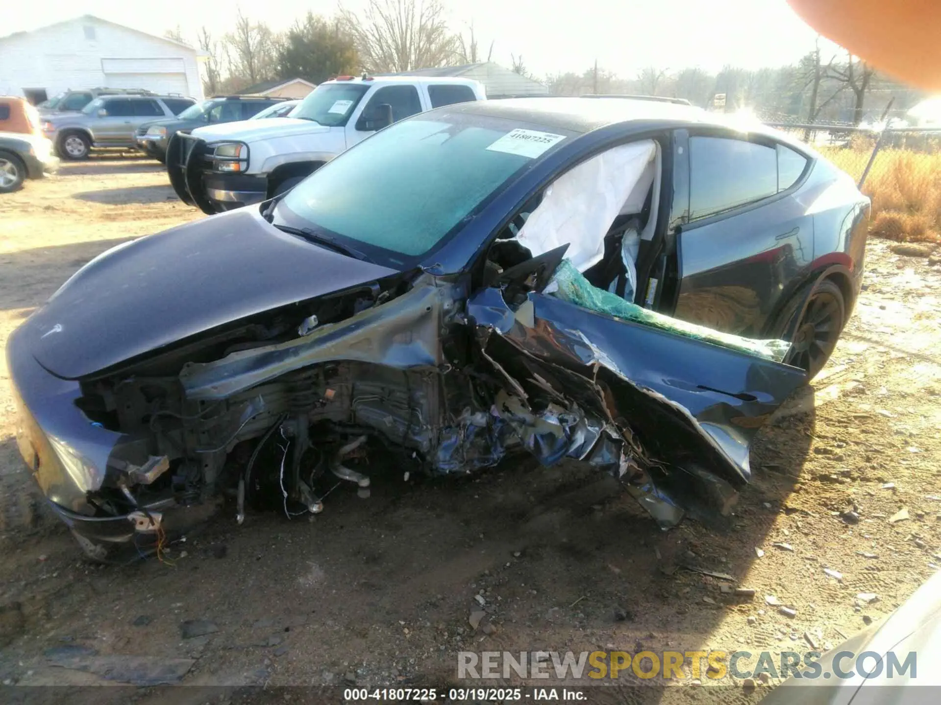 2 fotografías del automóvil dañado 7SAYGDEE9NF424928 TESLA MODEL Y 2022