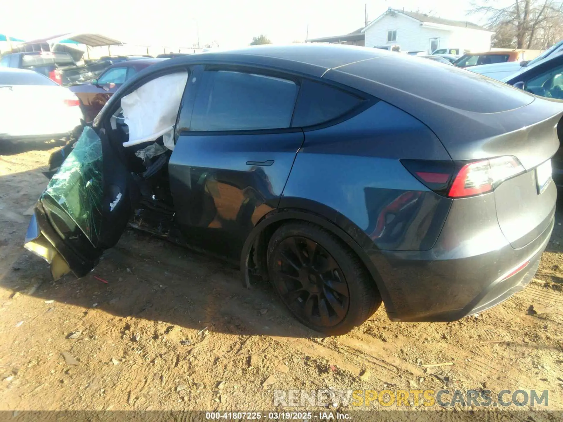 3 fotografías del automóvil dañado 7SAYGDEE9NF424928 TESLA MODEL Y 2022