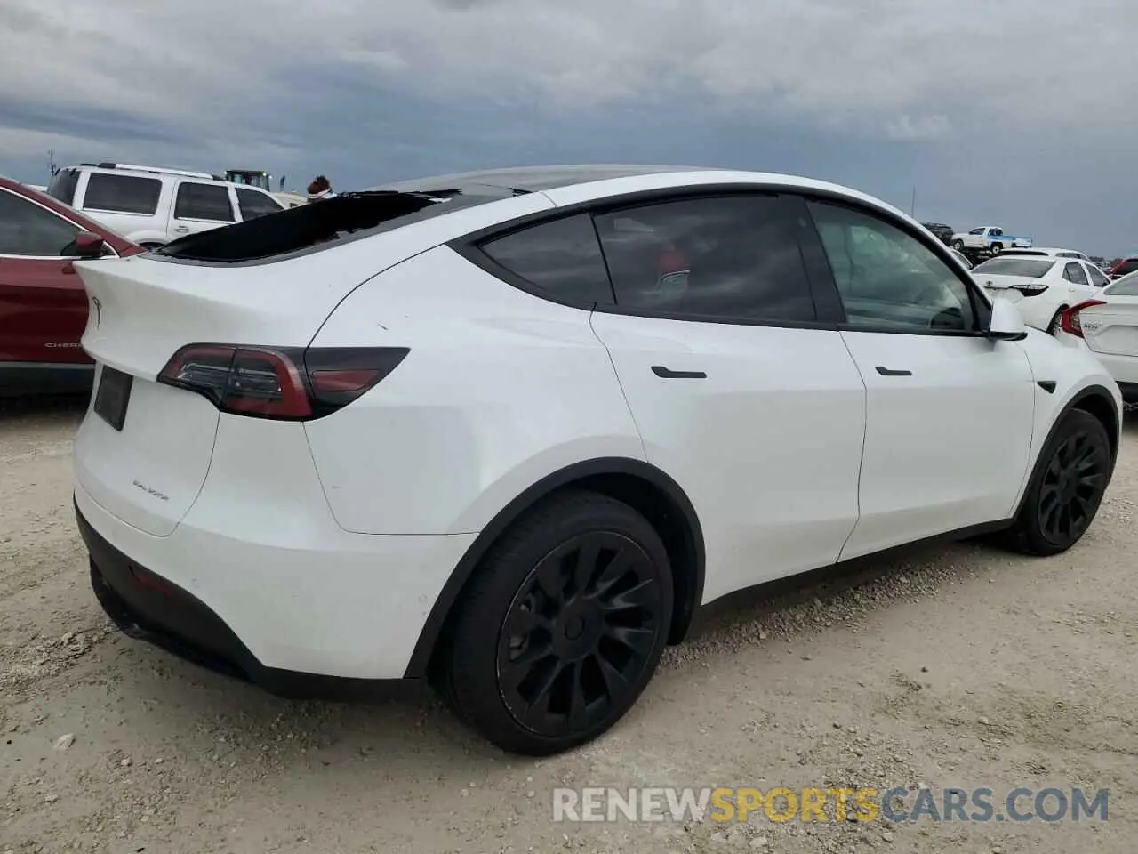 3 fotografías del automóvil dañado 7SAYGDEE9NF460196 TESLA MODEL Y 2022
