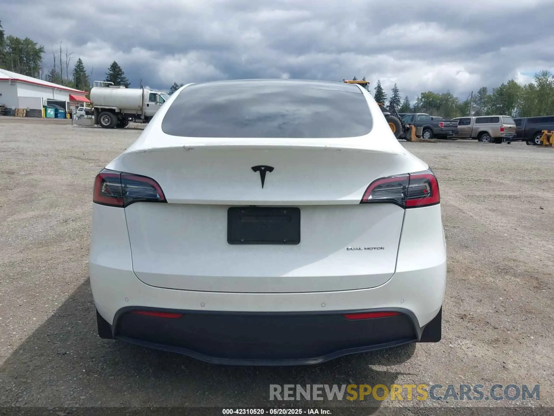 16 fotografías del automóvil dañado 7SAYGDEE9NF494901 TESLA MODEL Y 2022