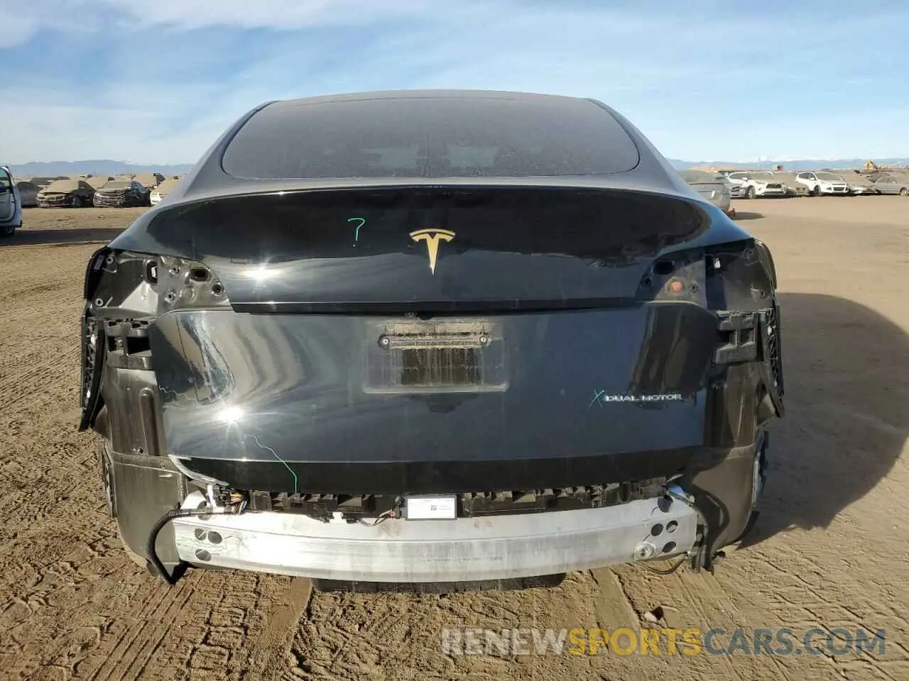 6 fotografías del automóvil dañado 7SAYGDEEXNA007122 TESLA MODEL Y 2022