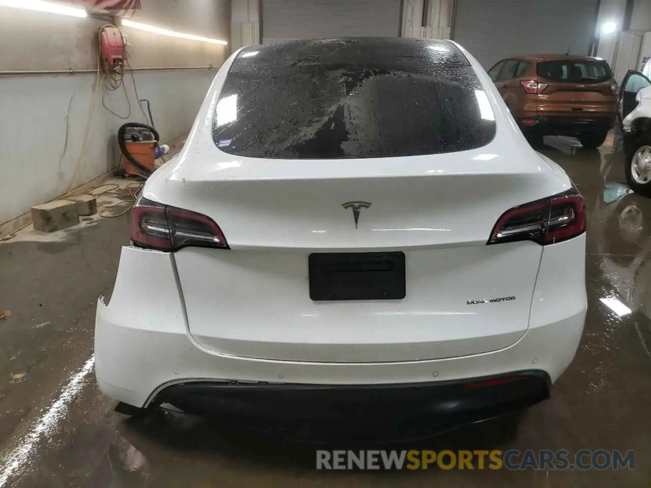 6 fotografías del automóvil dañado 7SAYGDEEXNF324434 TESLA MODEL Y 2022