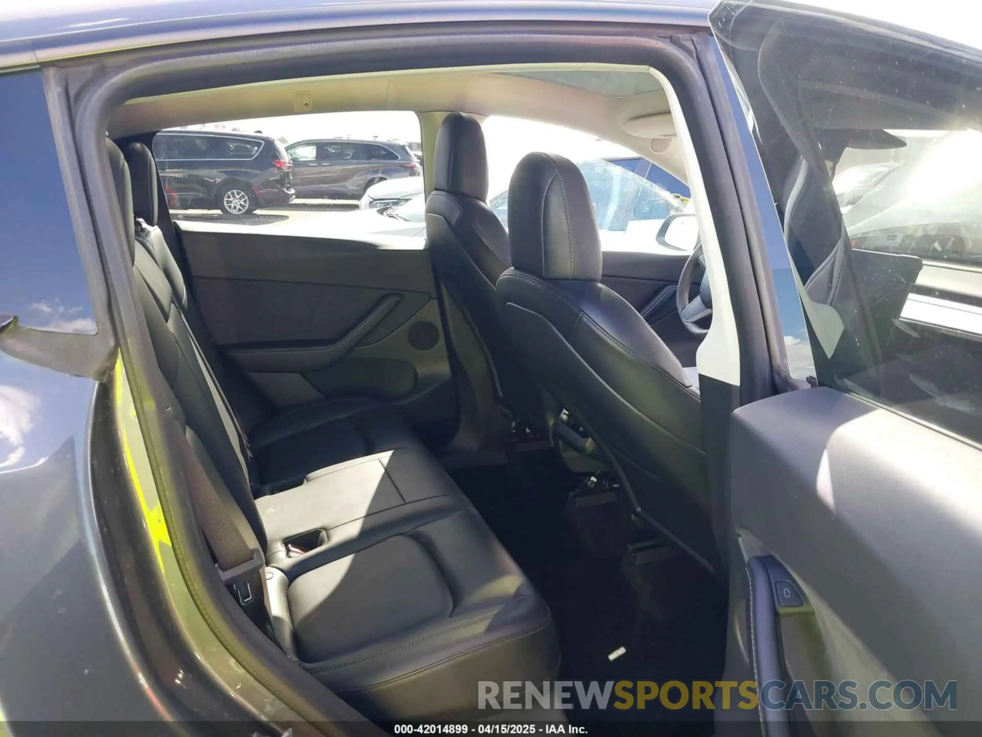 8 fotografías del automóvil dañado 7SAYGDEEXNF367073 TESLA MODEL Y 2022