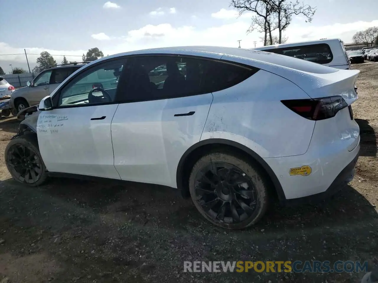 2 fotografías del automóvil dañado 7SAYGDEEXNF494132 TESLA MODEL Y 2022