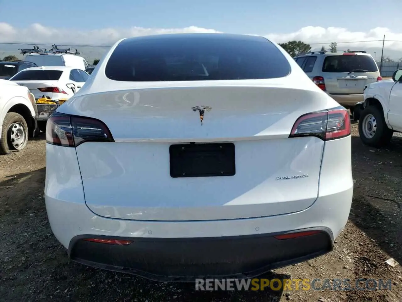 6 fotografías del automóvil dañado 7SAYGDEEXNF494132 TESLA MODEL Y 2022