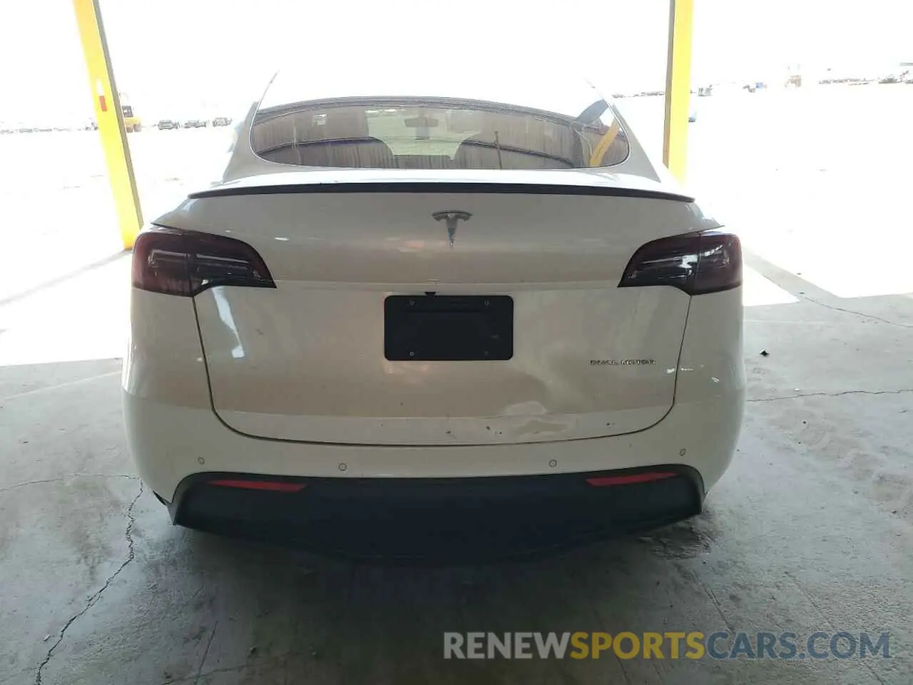 6 fotografías del automóvil dañado 7SAYGDEF0NF337959 TESLA MODEL Y 2022