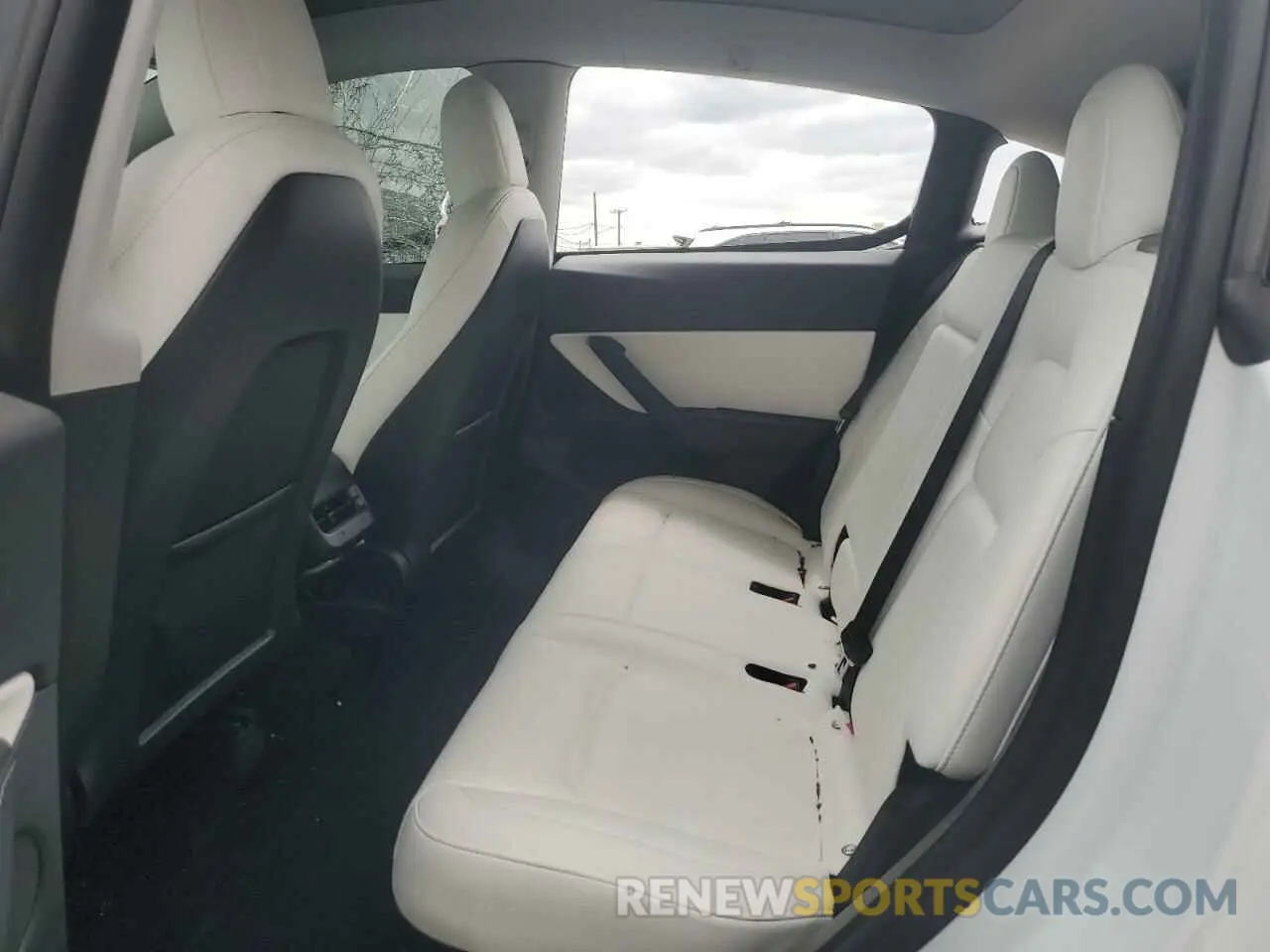 11 fotografías del automóvil dañado 7SAYGDEF0NF358309 TESLA MODEL Y 2022