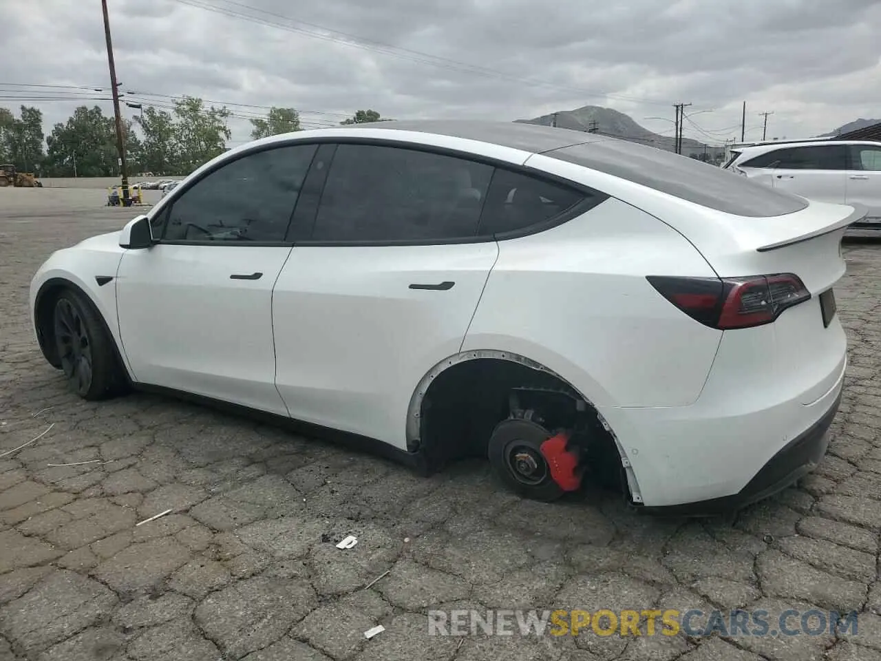 2 fotografías del automóvil dañado 7SAYGDEF0NF358309 TESLA MODEL Y 2022
