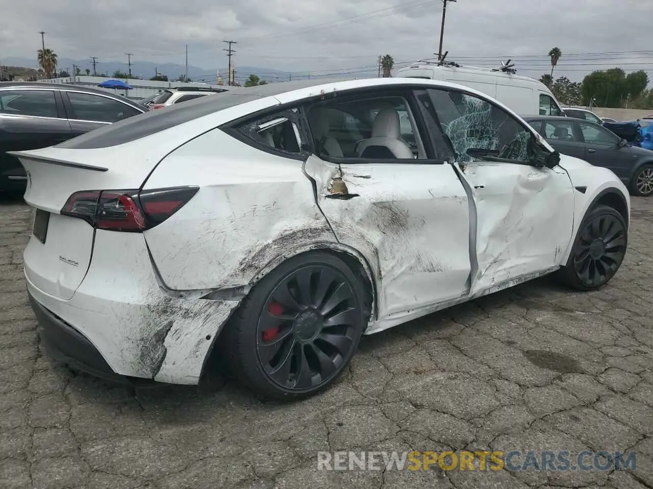 3 fotografías del automóvil dañado 7SAYGDEF0NF358309 TESLA MODEL Y 2022