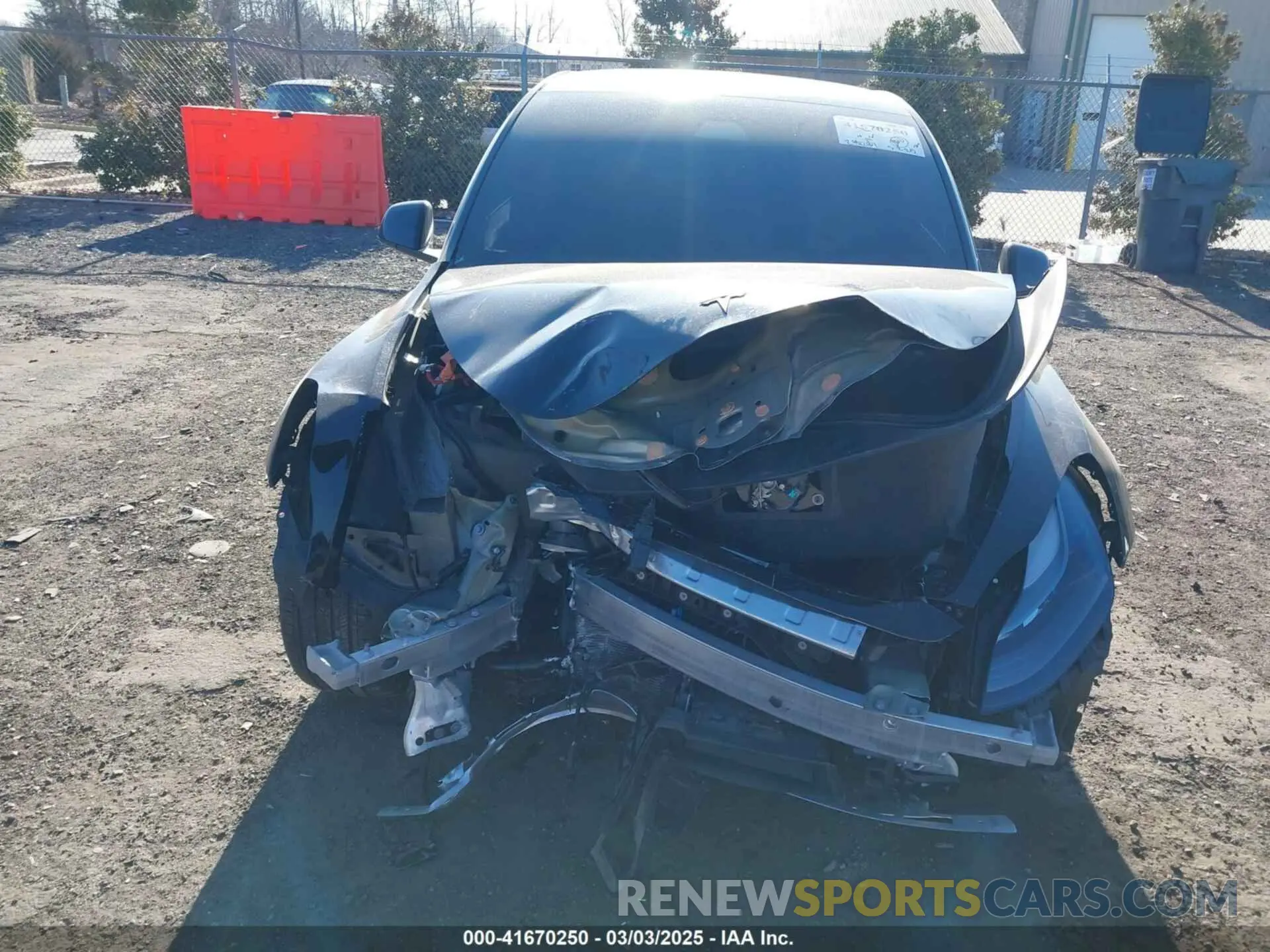 6 fotografías del automóvil dañado 7SAYGDEF0NF447460 TESLA MODEL Y 2022