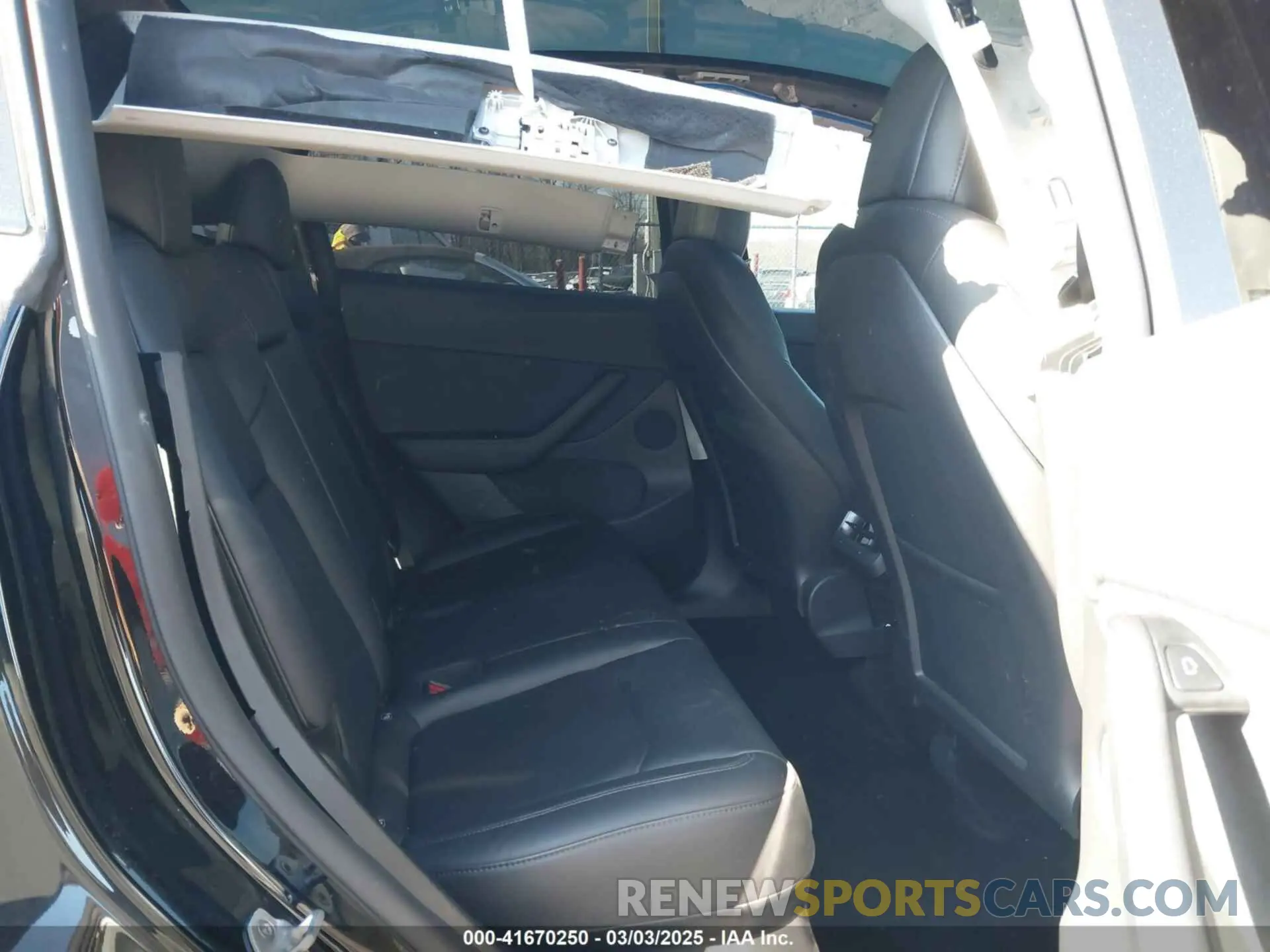 8 fotografías del automóvil dañado 7SAYGDEF0NF447460 TESLA MODEL Y 2022