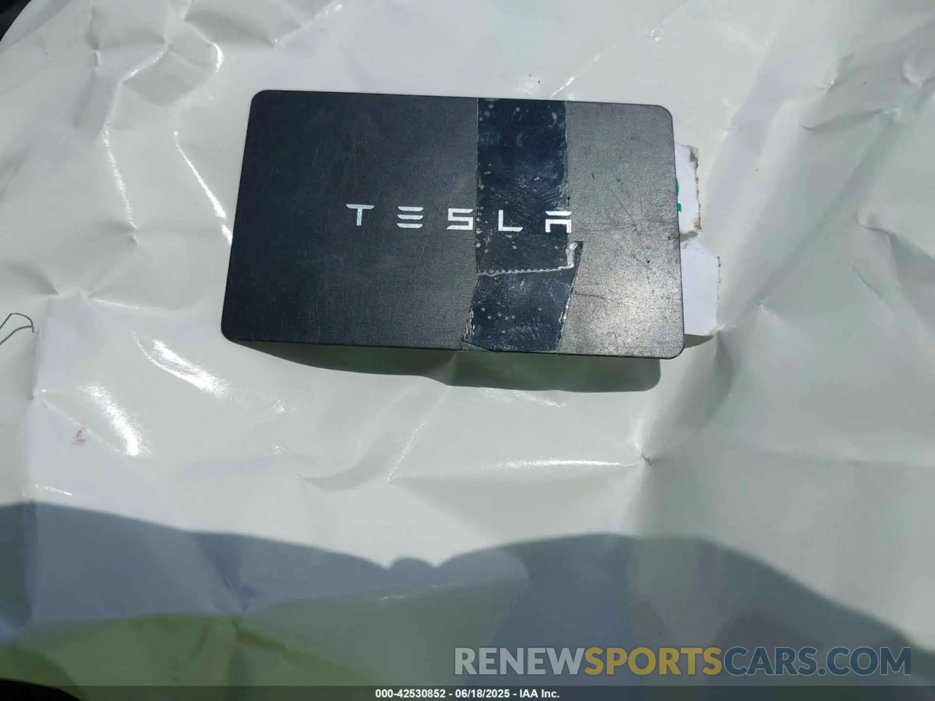 11 fotografías del automóvil dañado 7SAYGDEF0NF465537 TESLA MODEL Y 2022