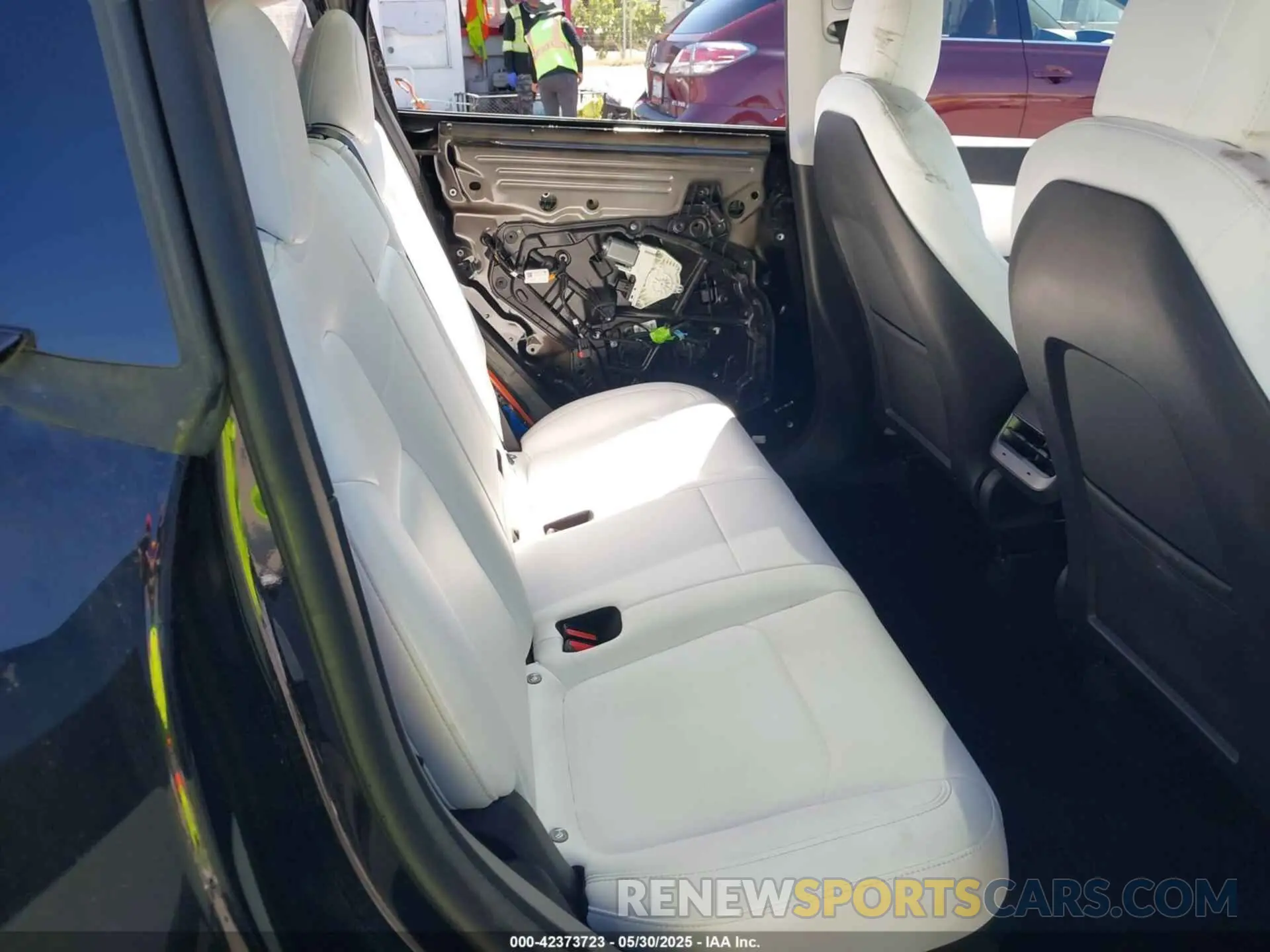 8 fotografías del automóvil dañado 7SAYGDEF0NF490213 TESLA MODEL Y 2022