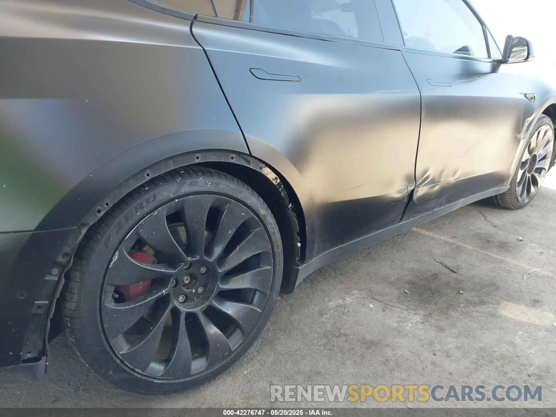 19 fotografías del automóvil dañado 7SAYGDEF0NF491586 TESLA MODEL Y 2022