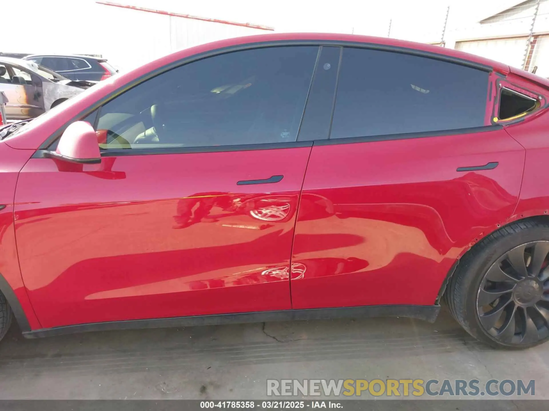 15 fotografías del automóvil dañado 7SAYGDEF0NF518740 TESLA MODEL Y 2022