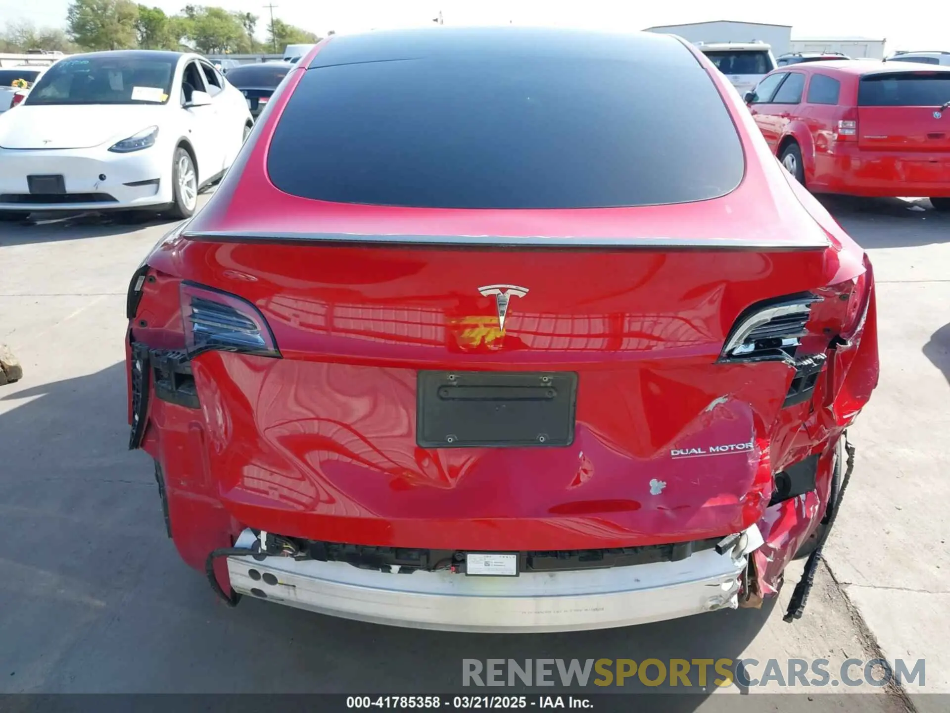 17 fotografías del automóvil dañado 7SAYGDEF0NF518740 TESLA MODEL Y 2022