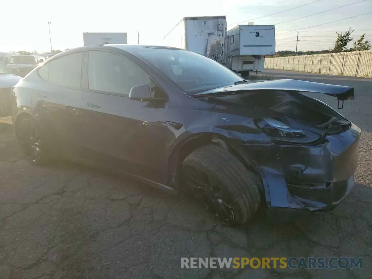 4 fotografías del automóvil dañado 7SAYGDEF0NF555271 TESLA MODEL Y 2022